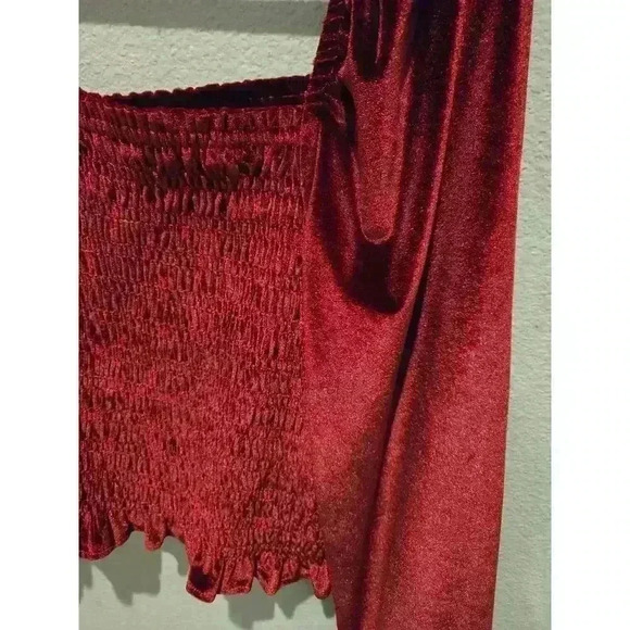 Bagatelle Women's XL Red Velvet Blouson Sleeve Crop Top Blouse - Picture 3 of 8